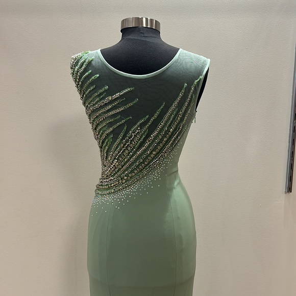 32467 Lara Green Prom Dress - Picture 3 of 8